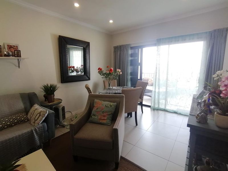Spacious 2 Bedroom Apartment - Photo 5