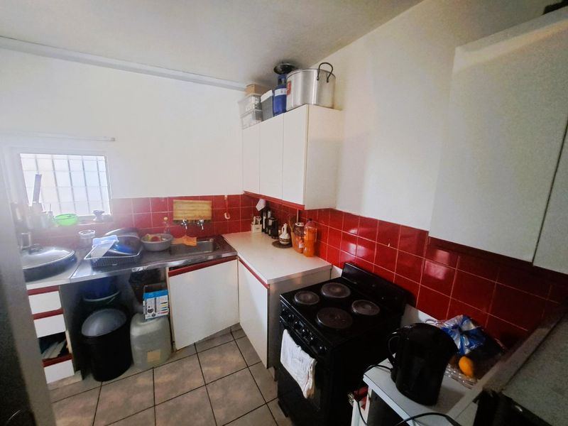 Modern & Spacious 2 Bedroom Apartment for Sale in Kilner Park! - Photo 3