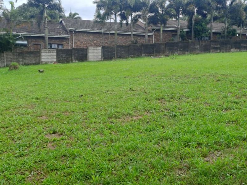 This vacant land offers an excellent opportunity for buyers looking to build a home, develop an investment property, or secure land for future use. - Photo 5