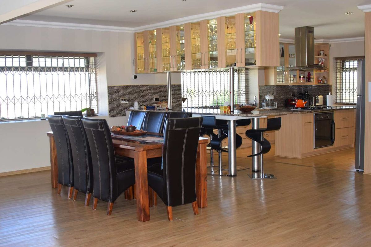 LUXURIOUS SMALLHOLDING - Photo 2