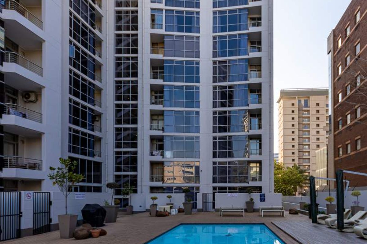 MAGNIFICENT 2 BED 2 BATH FULLY FUENISHED APARTMENT - Photo 2