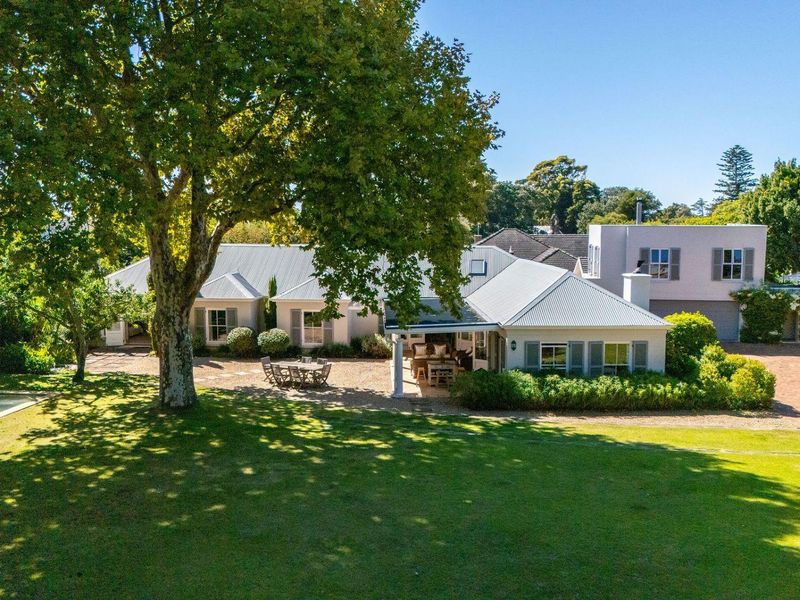 Vista Verde – a warmly inviting family home! - Photo 3