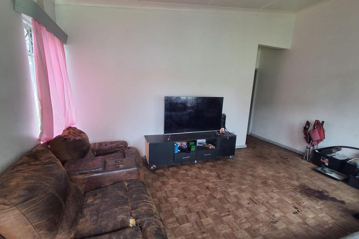 Two Matching Semi-Detached Homes on One Stand in West Turffontein - Photo 4