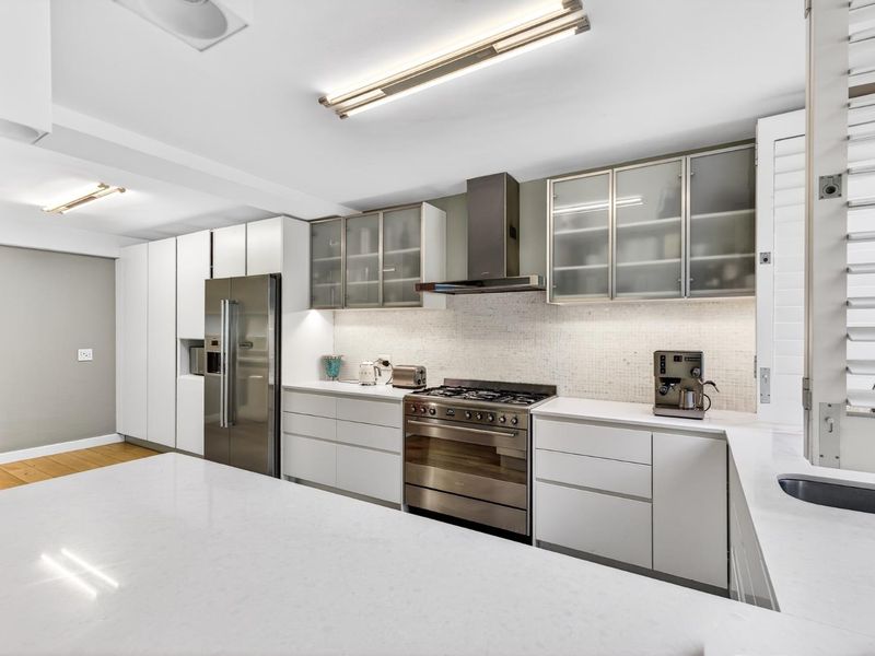 Peppertree | Refined Living on the Edge of Nature - Photo 5