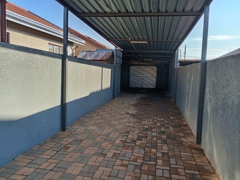 3 Bedroom House for Sale in Soshanguve Vv - Photo 7