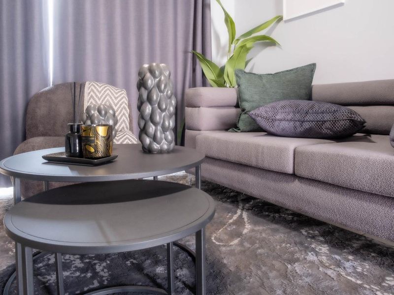 Brand New 2 Bed 2 Bathroom ultra-modern Apartment. Invest now!t! - Photo 2