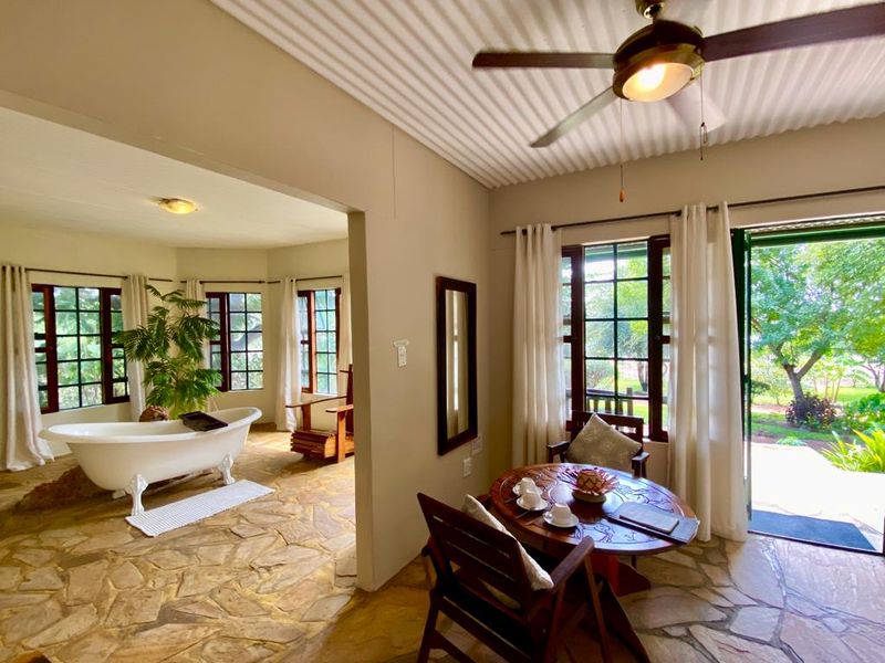 Lodge – For Sale in Rundu, Namibia - Photo 2