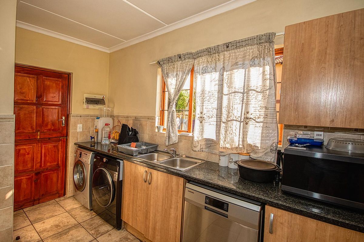 Meyersig 3 Bedroom family home! - Photo 5