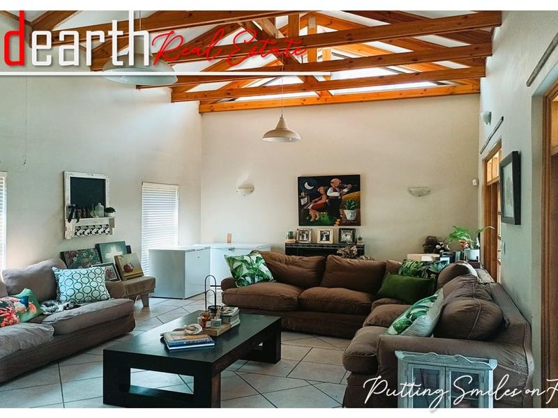 “Spacious Country Home Delight” - Photo 7