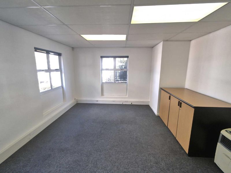 GROUND FLOOR OFFICE | FOR LEASE - Photo 8