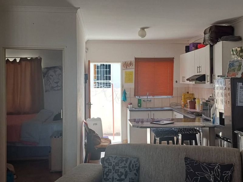 A great opportunity to own a neat and comfortable ground-floor apartment in the popular Veddersdal area. - Photo 6