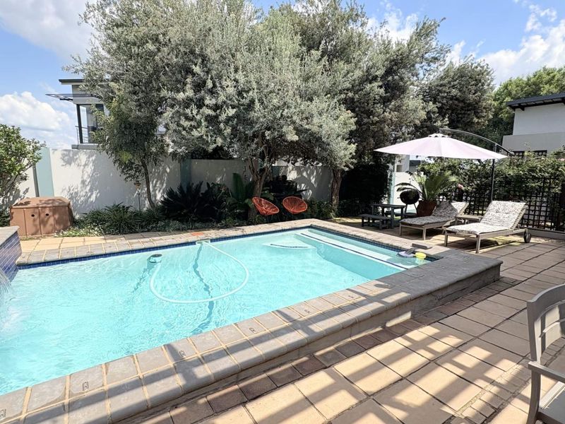 Midstream Ridge Single level gem with pool & established garden - Photo 7