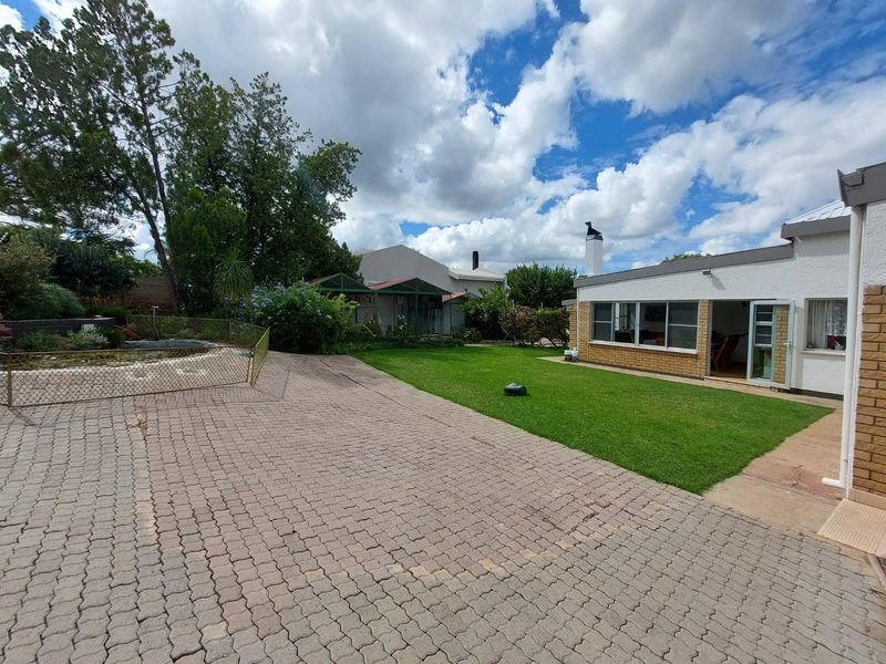 For Sale  Olympia - Freestanding home with flat - Photo 10