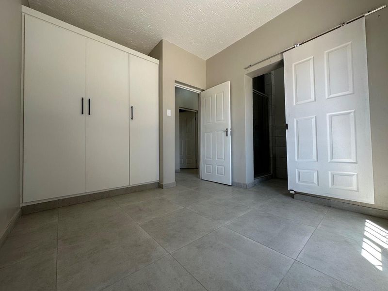 Modern Newly Built 2-Bedroom, 2-Bathroom First-Floor Apartment Available to Rent - Photo 4