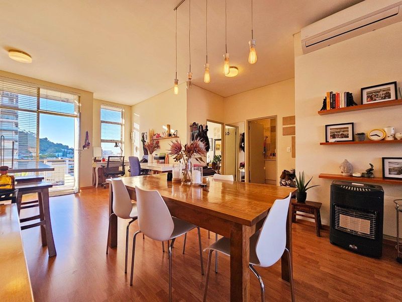 Welcome to Your Perfect Urban Retreat at Soho on Strand - Photo 2
