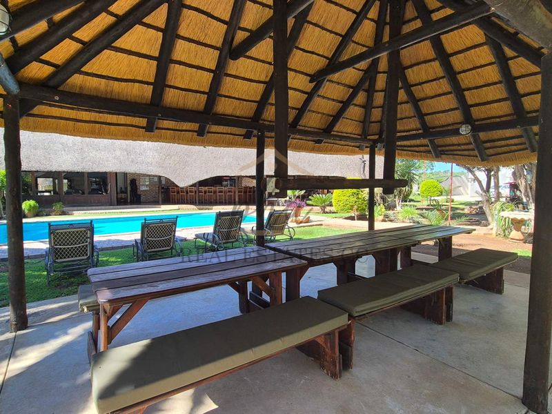 Lodge in Outjo for sale - Photo 2