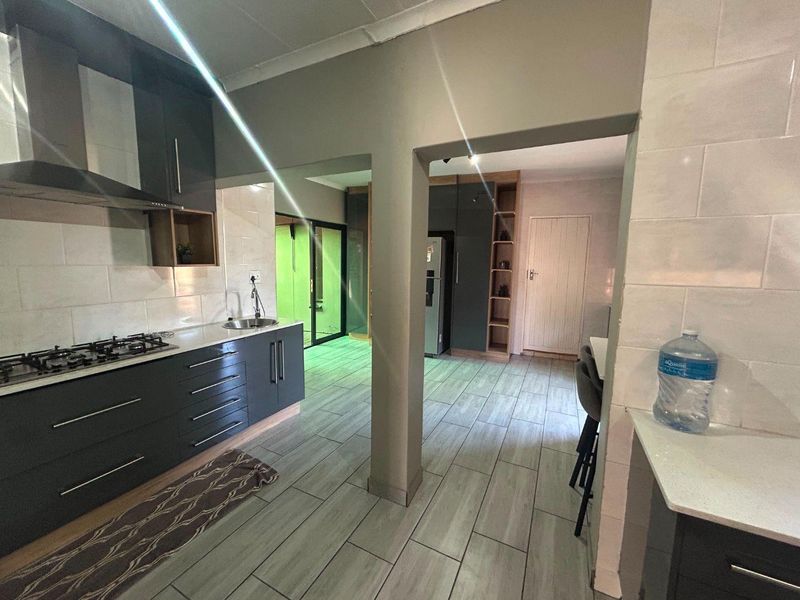 Ready move in house - Photo 3