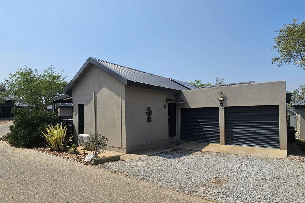 Charming 2-Bedroom Home in Zandspruit Valley - Photo 4
