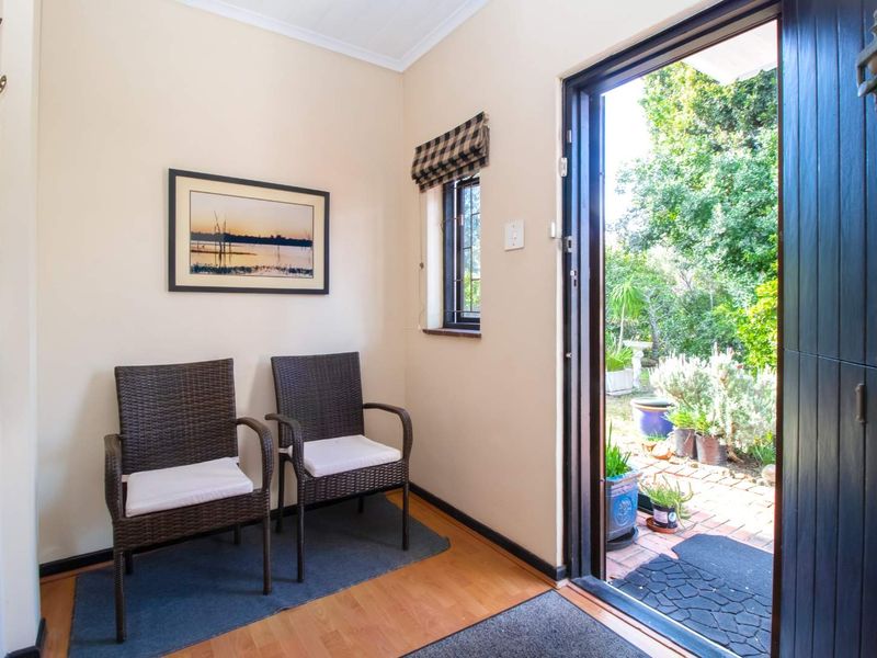 Timeless Elegance Meets Easy Family Living - Photo 3