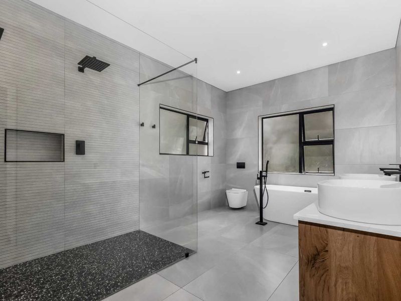 4 Bedroom House for Sale in Helderfontein Estate - Photo 10