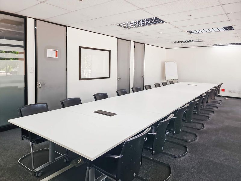 Expand your business presence with a virtual office in Regus Woodmead Country Club Estate - Photo 3