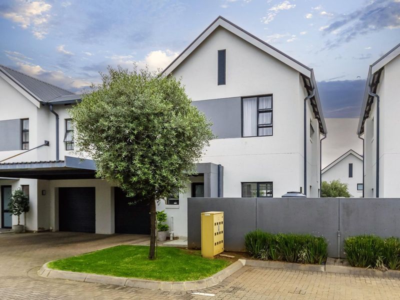 Ideal Family Home In PineHaven - Photo 4