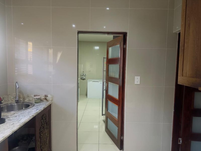 4 Bedroom House For sale in Valley View Estate - Photo 8