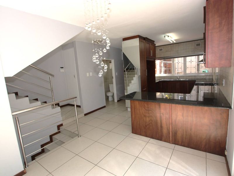 Hendra Estates - Stunning Townhouse For Rent In Prime Umhlanga Rocks! - Photo 6