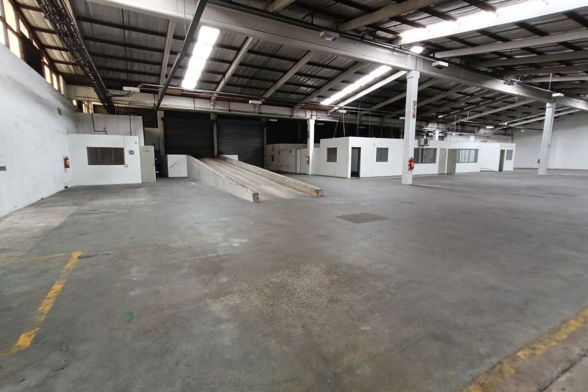 1639m2 | Prime Logistics Facility for Rent - Photo 4