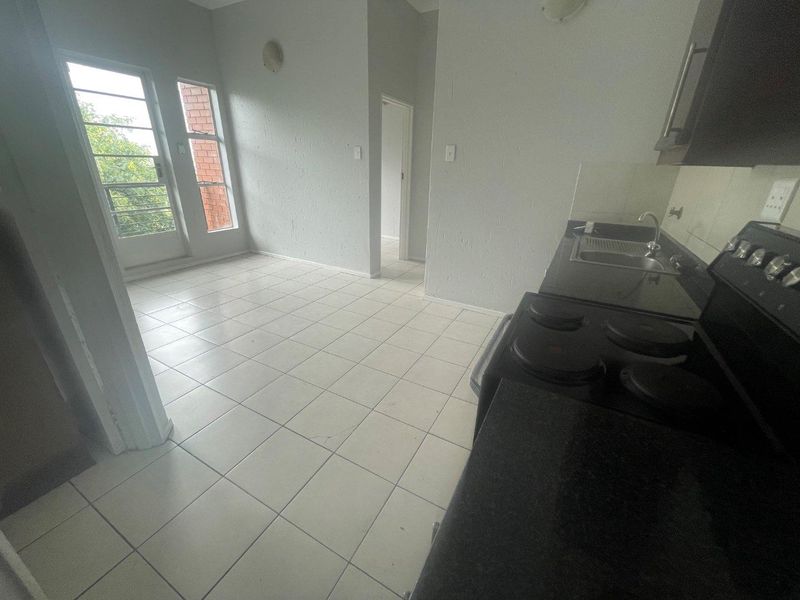 2 Bedroom 3rd Floor Apartment to Rent in Kempton Park - Photo 9