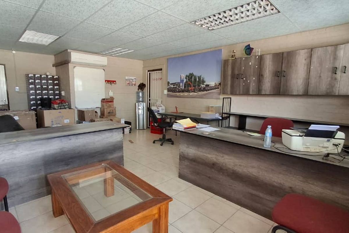 Prime Industrial Plot for Sale: Exceptional Features and Strategic Location - Photo 2