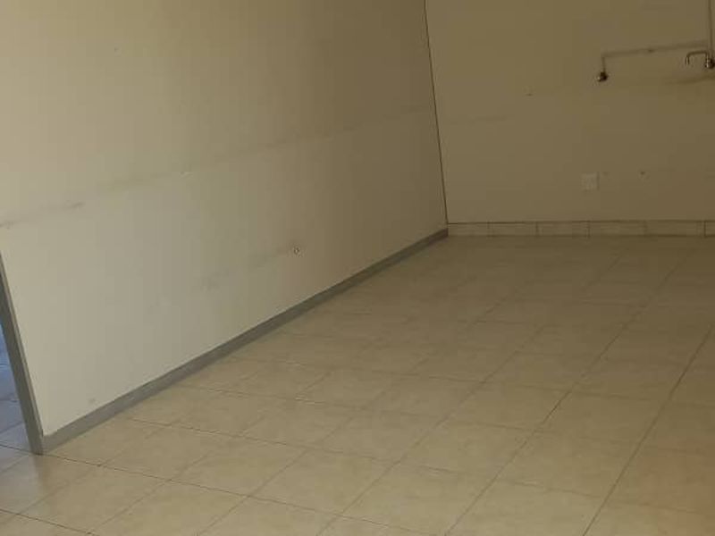 Medical Consulting Room or Office Unit - Photo 2