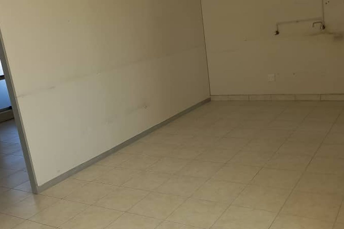 Medical Consulting Room or Office Unit - Photo 2