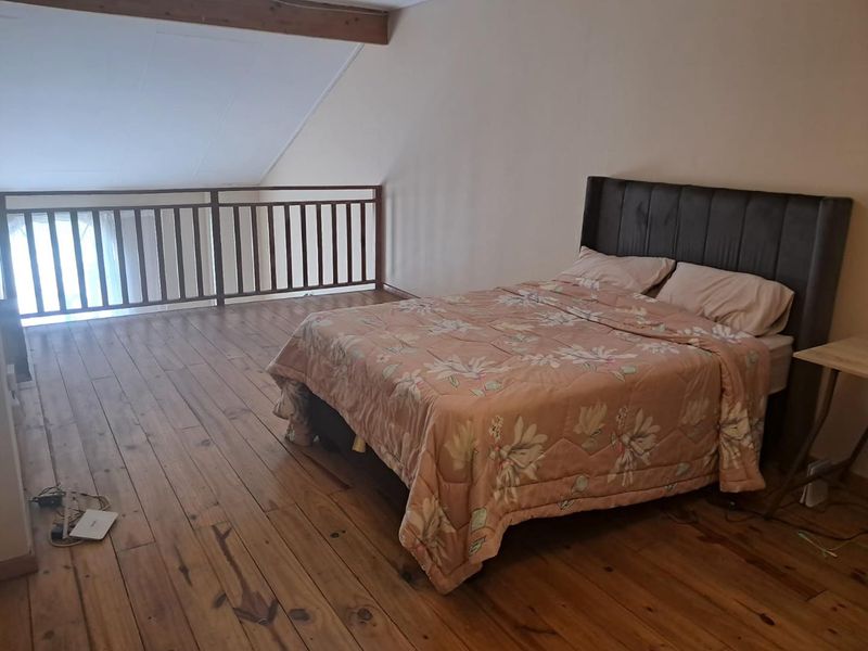 2 Bedroom Loft Apartment For Sale!! - Photo 4