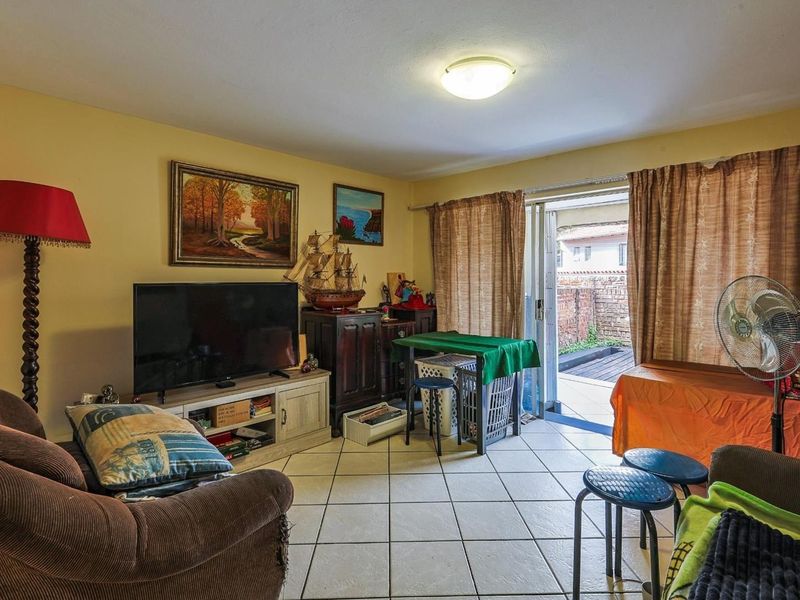 Exclusive Mandate – 2 Bedroom Townhouse with Single Garage - Photo 10