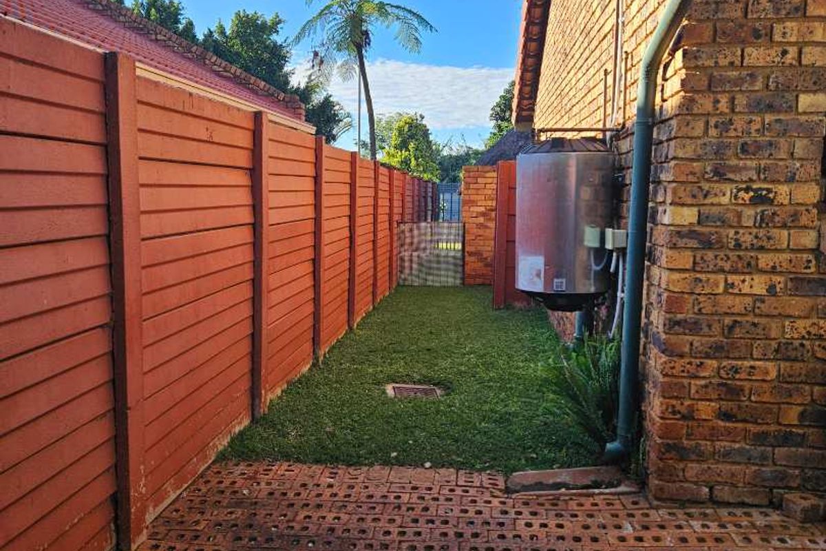 2 bedroom house in theresapark priced to go!!! - Photo 3