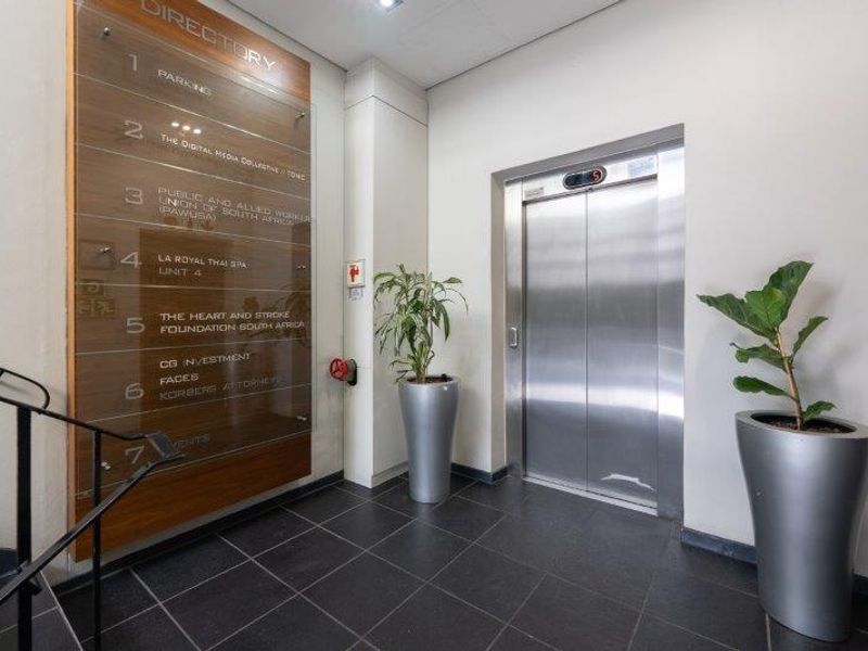 CBD PERIPHERY SECTIONAL TITLE UNIT FOR SALE - Photo 2