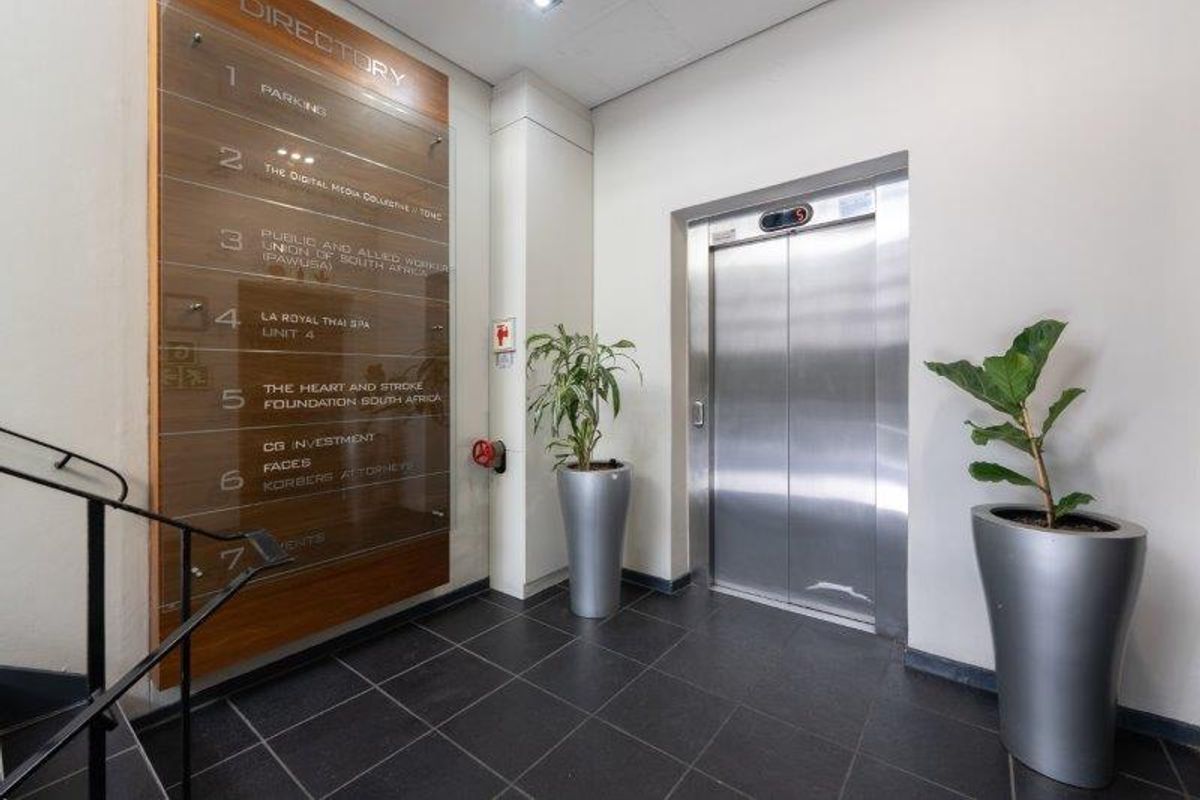 CBD PERIPHERY SECTIONAL TITLE UNIT FOR SALE - Photo 2
