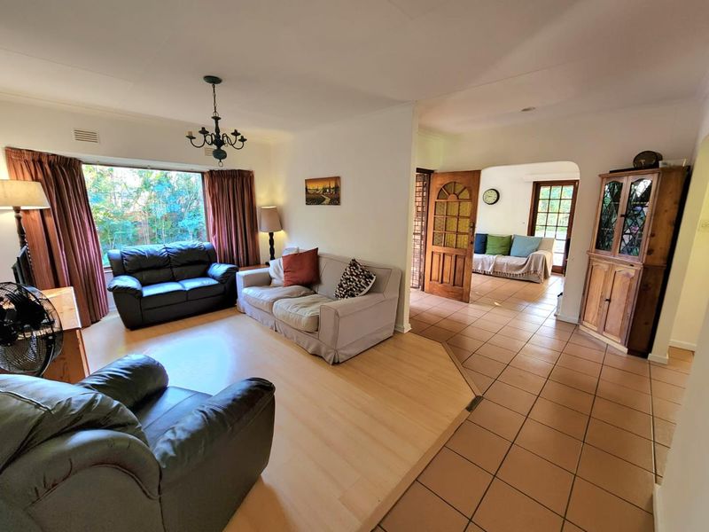 2 Bedroom Townhouse For Sale in Hillcrest - Photo 3