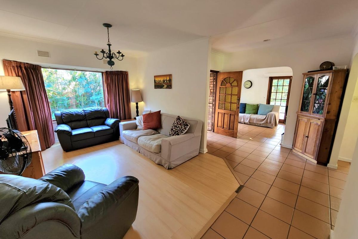 2 Bedroom Townhouse For Sale in Hillcrest - Photo 3