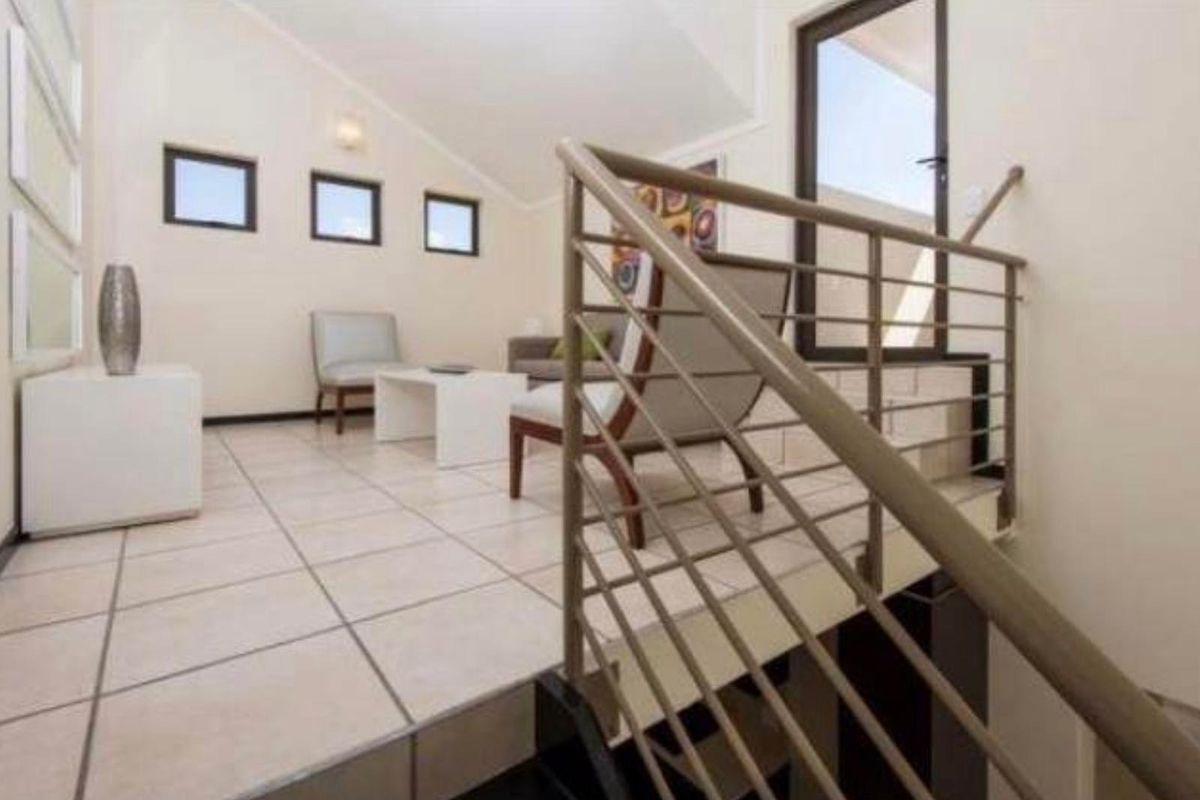 Modern Loft Apartment To Let in The Matrix, Paulshof - Photo 5