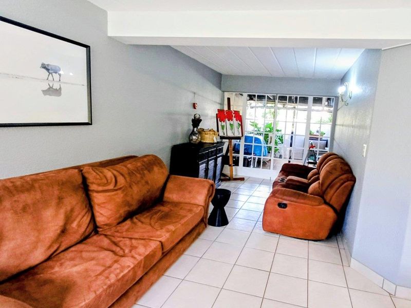 Sunny 3 bedroom duplex in Atlasville up for grabs! - Photo 5