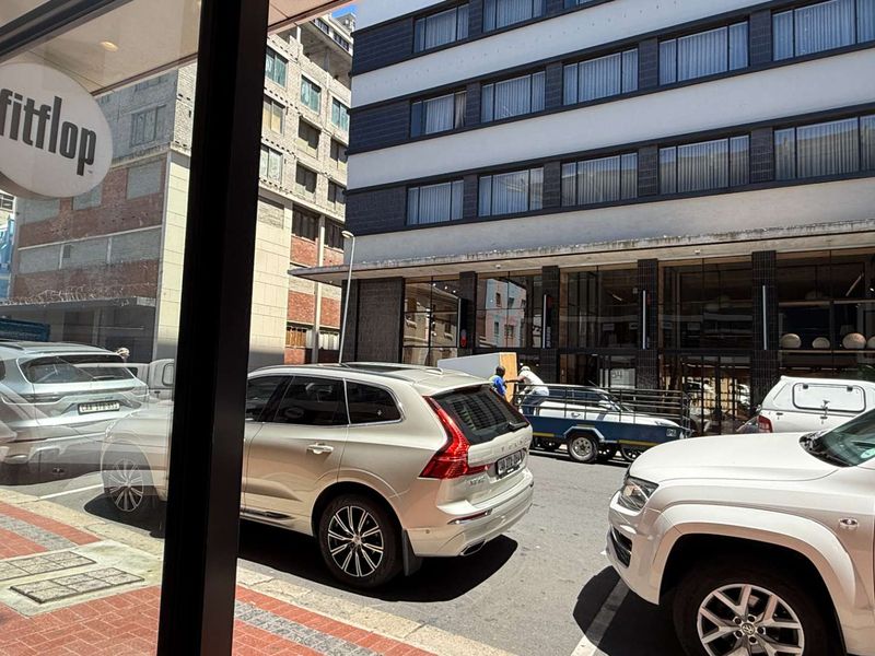 65m2 prime retail site for upmarket lifestyle brand or cafe to let - Photo 8