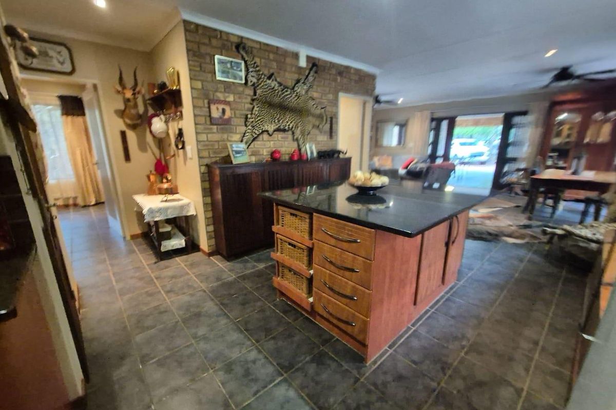 Embrace Tranquility: 3-Bed Retreat Near Nature Reserve - Photo 4