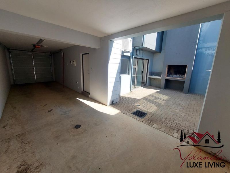RARE FIND❗️GREAT INVESTMENT OPPORTUNITY❗️FINKENSTEIN VILLAGE. - Photo 8