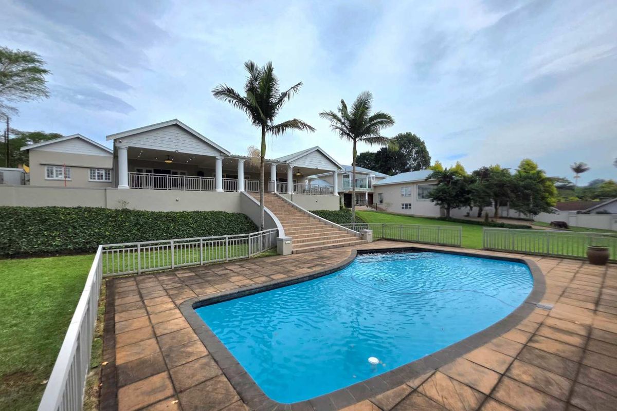 Exceptional 6 Bedroom Luxury Home in the Heart of Kloof's Blue Zone - Photo 3