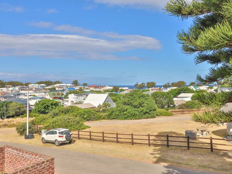 Dream Home & Investment in Prime Hartenbos - Photo 3