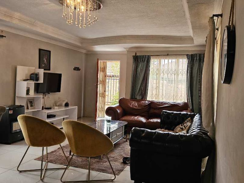 3 bedroom townhouse for sale in the heart of Amandasig - Photo 8