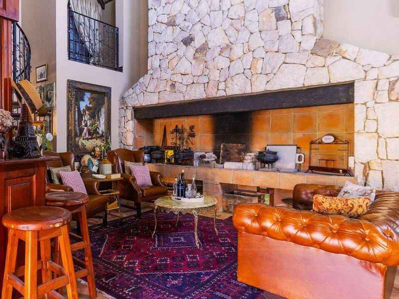 Alberante Security Estate Mansion! - Photo 8