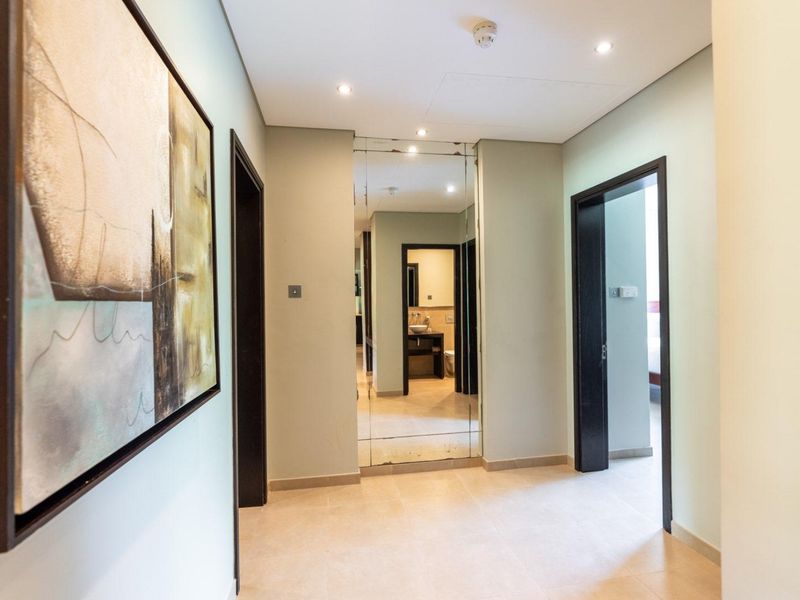 Turnkey Living. Trophy Investment. - Photo 9